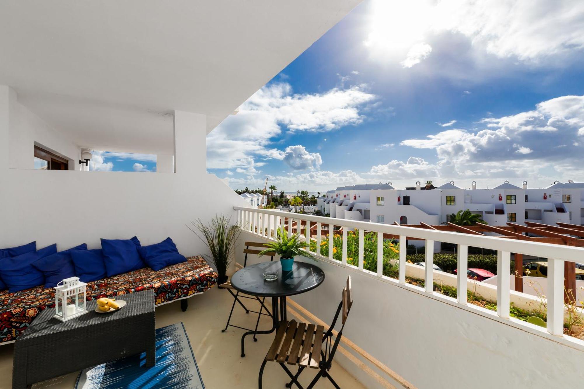 The Colors House Apartment Costa Teguise Exterior photo